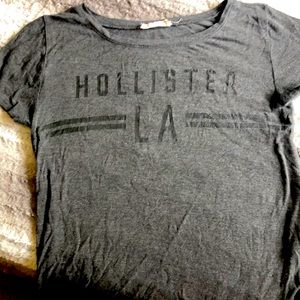 Hollister T shirt